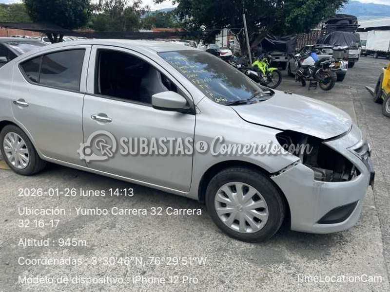 Nissan Versa Mod.2017 - Daños Placa - IUY204